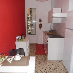casa-piazza-del-santo.hotelinveneto.com/